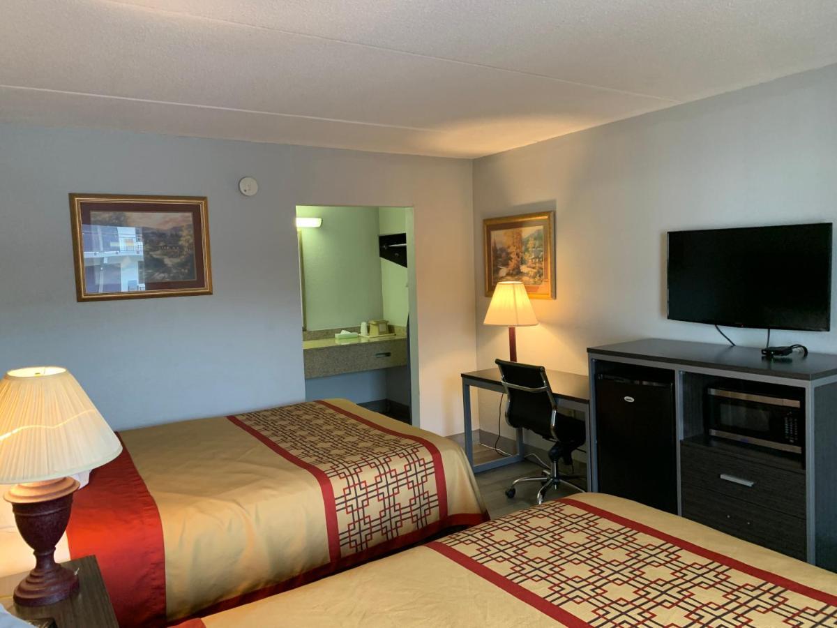 Hotel Parkway