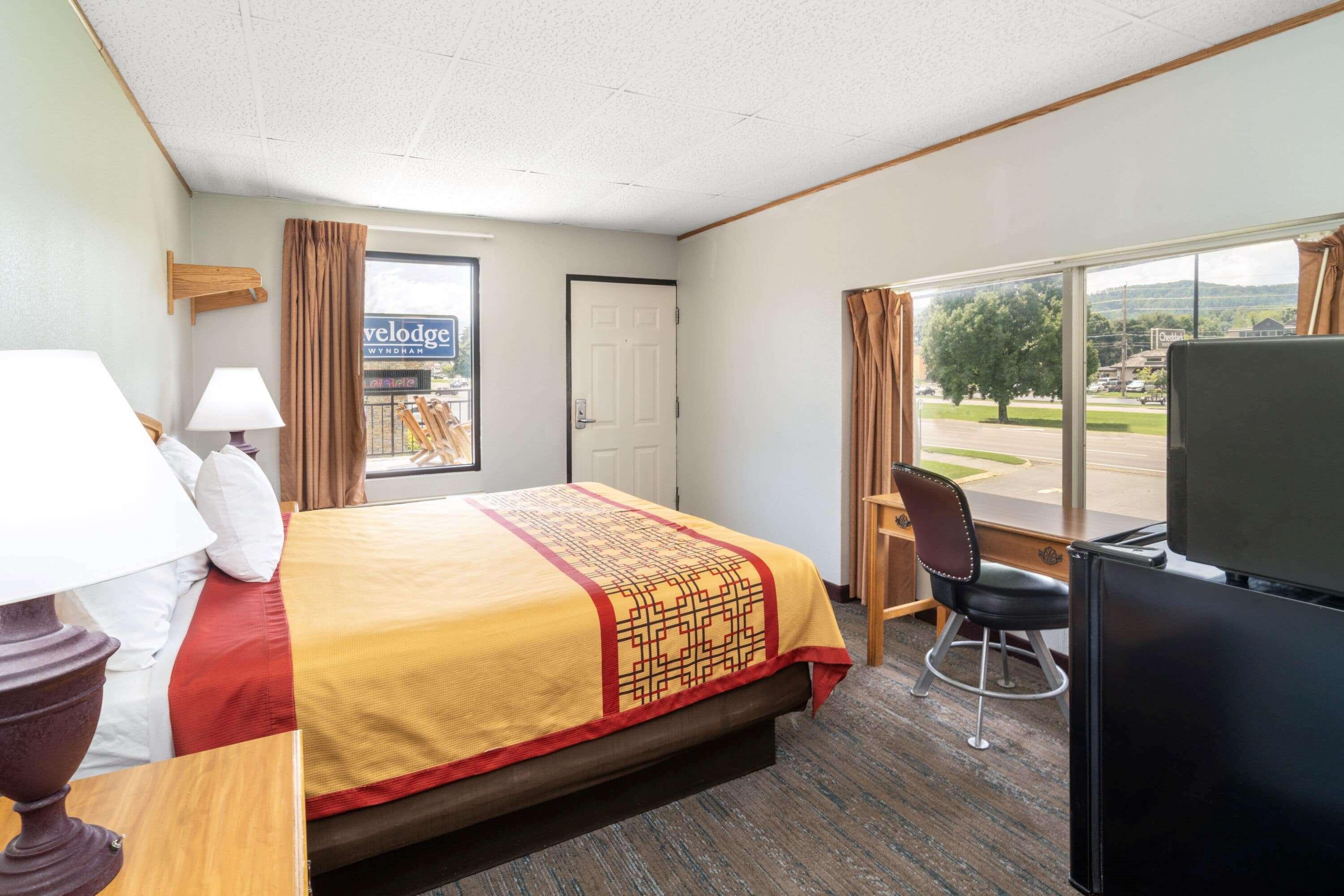 Hotel Parkway