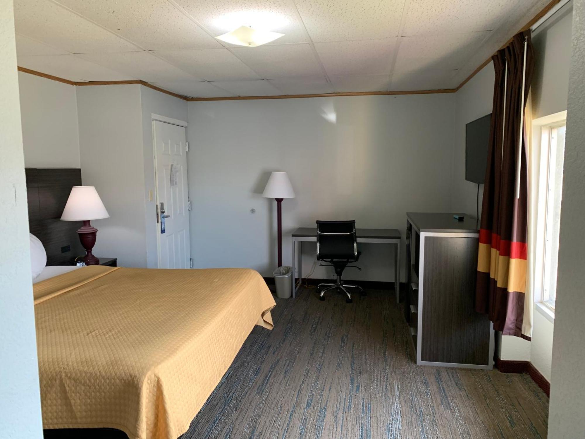 Parkway 2* Pigeon Forge